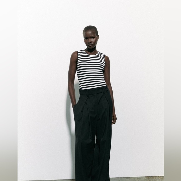 NWT Zara striped top with gorgeous open back design | Size S - Picture 1 of 6